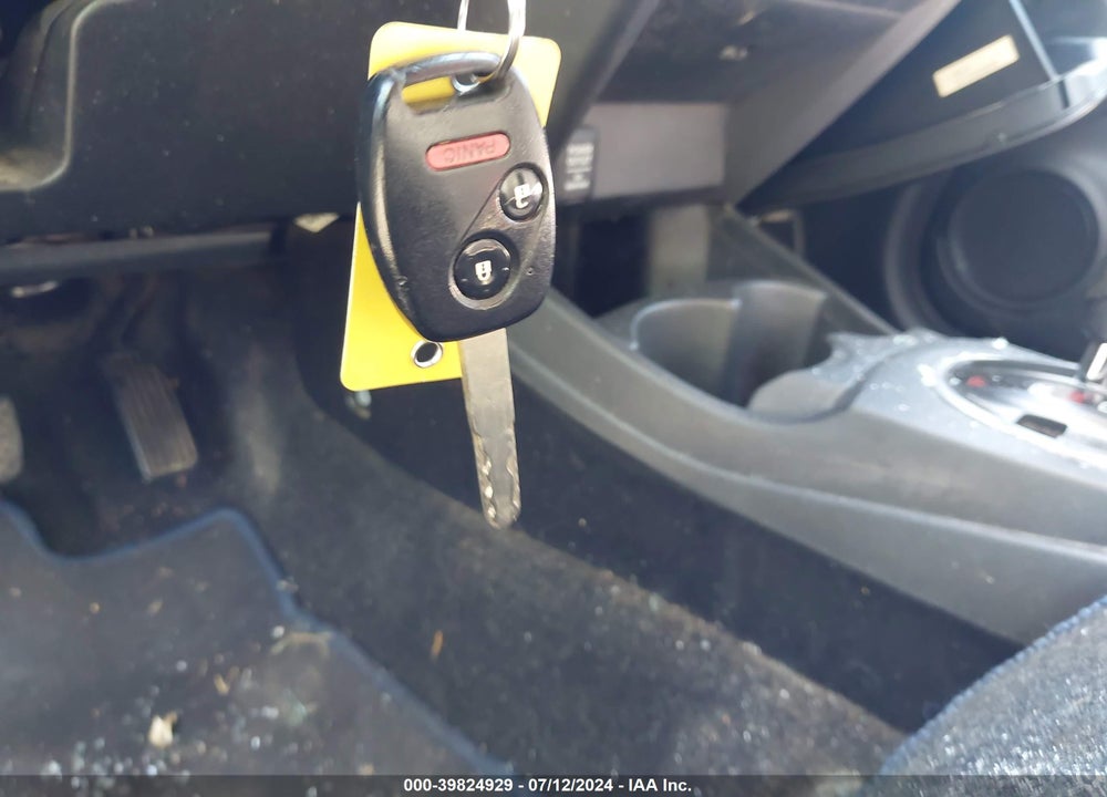 2013 HONDA FIT SPORT VIN: JHMGE8H5XDC065892