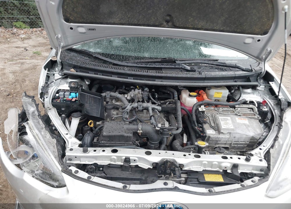 2015 TOYOTA PRIUS C TWO VIN: JTDKDTB38F1579814