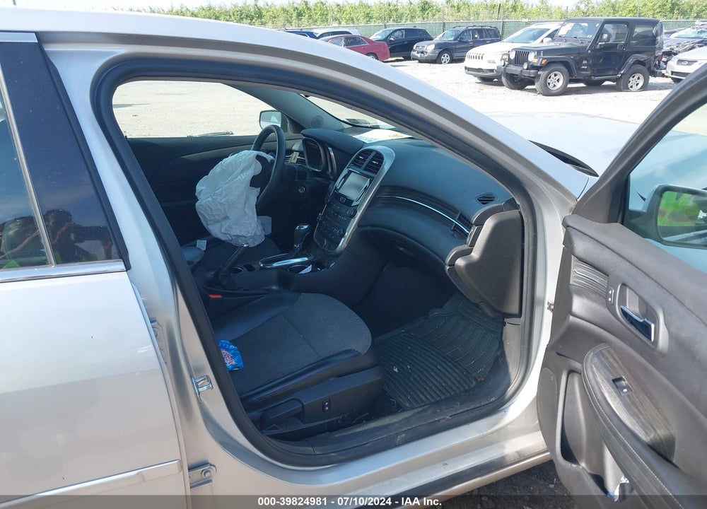 2015 CHEVROLET MALIBU VIN: 1G11C5SL1FU142917