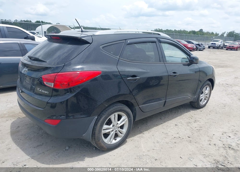 2011 HYUNDAI TUCSON GLS VIN: KM8JU3AC5BU291685