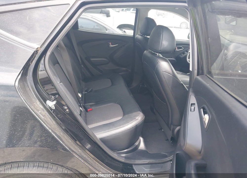2011 HYUNDAI TUCSON GLS VIN: KM8JU3AC5BU291685