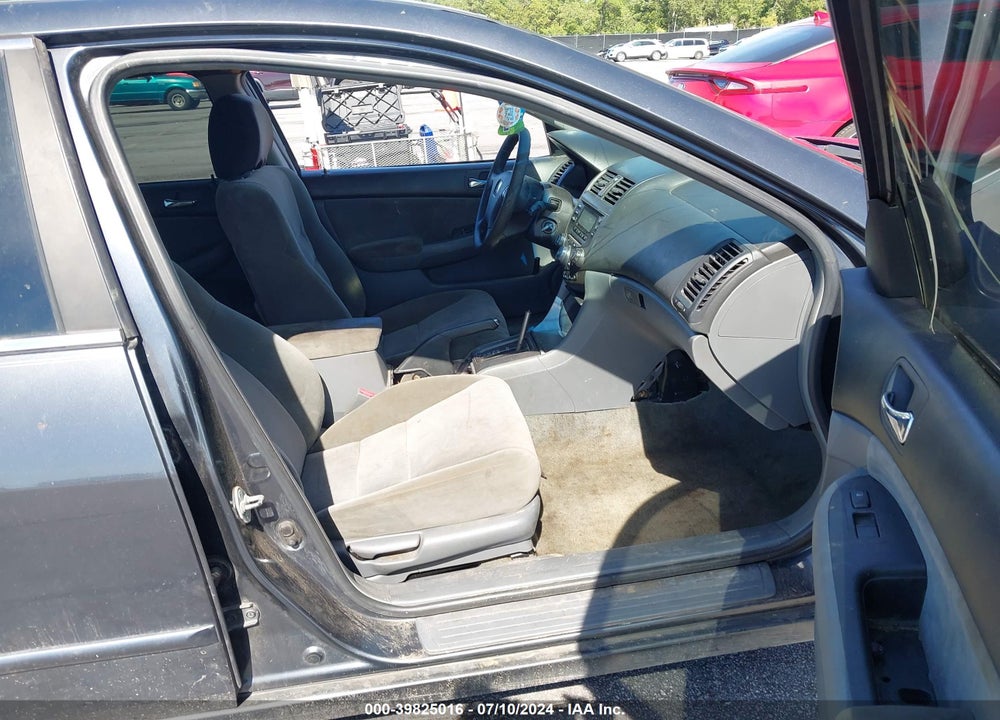 2004 HONDA ACCORD 2.4 LX VIN: 1HGCM56364A146095
