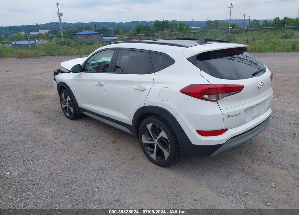 2018 HYUNDAI TUCSON VALUE VIN: KM8J3CA22JU731905
