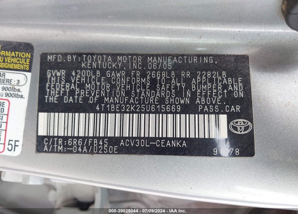 2005 TOYOTA CAMRY LE VIN: 4T1BE32K25U615669