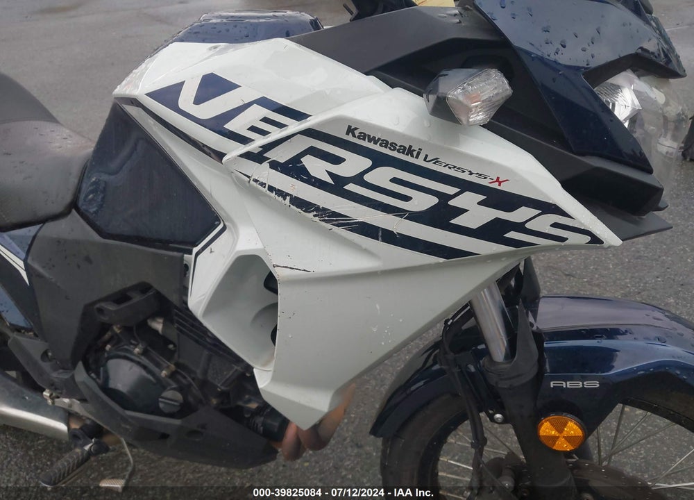 2022 KAWASAKI KLE300 C VIN: JKALE8C17NDA13925