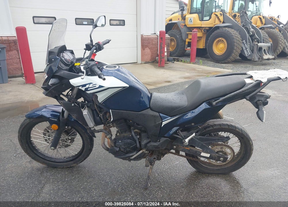 2022 KAWASAKI KLE300 C VIN: JKALE8C17NDA13925