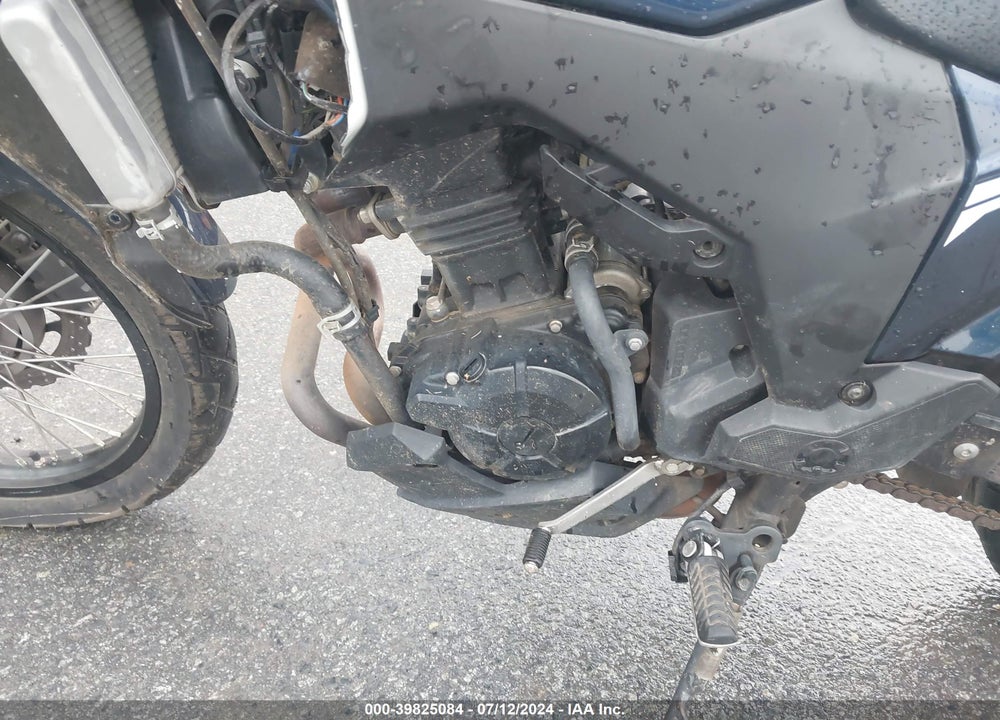 2022 KAWASAKI KLE300 C VIN: JKALE8C17NDA13925