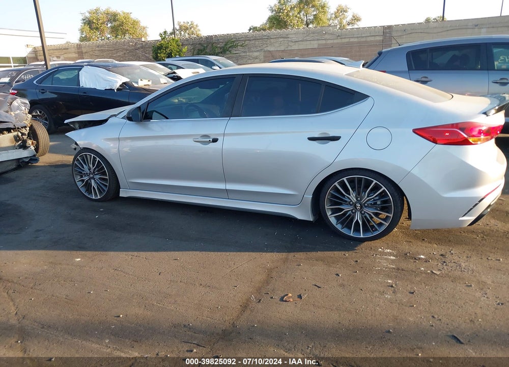 2017 HYUNDAI ELANTRA SPORT VIN: KMHD04LB8HU357349