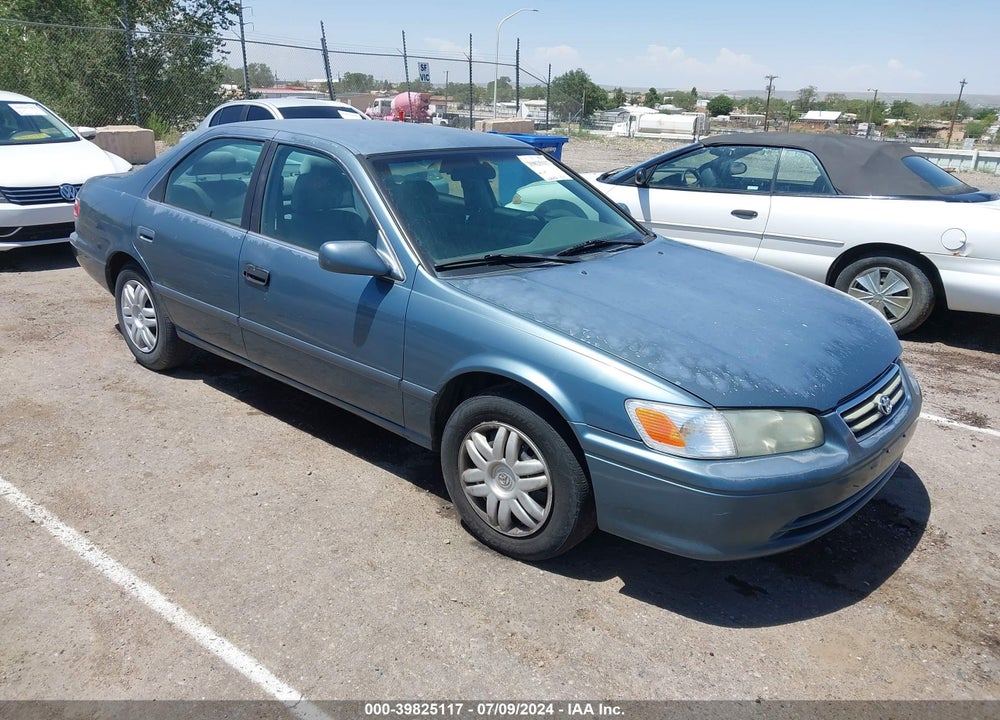2001 TOYOTA CAMRY LE VIN: 4T1BG22K21U822786