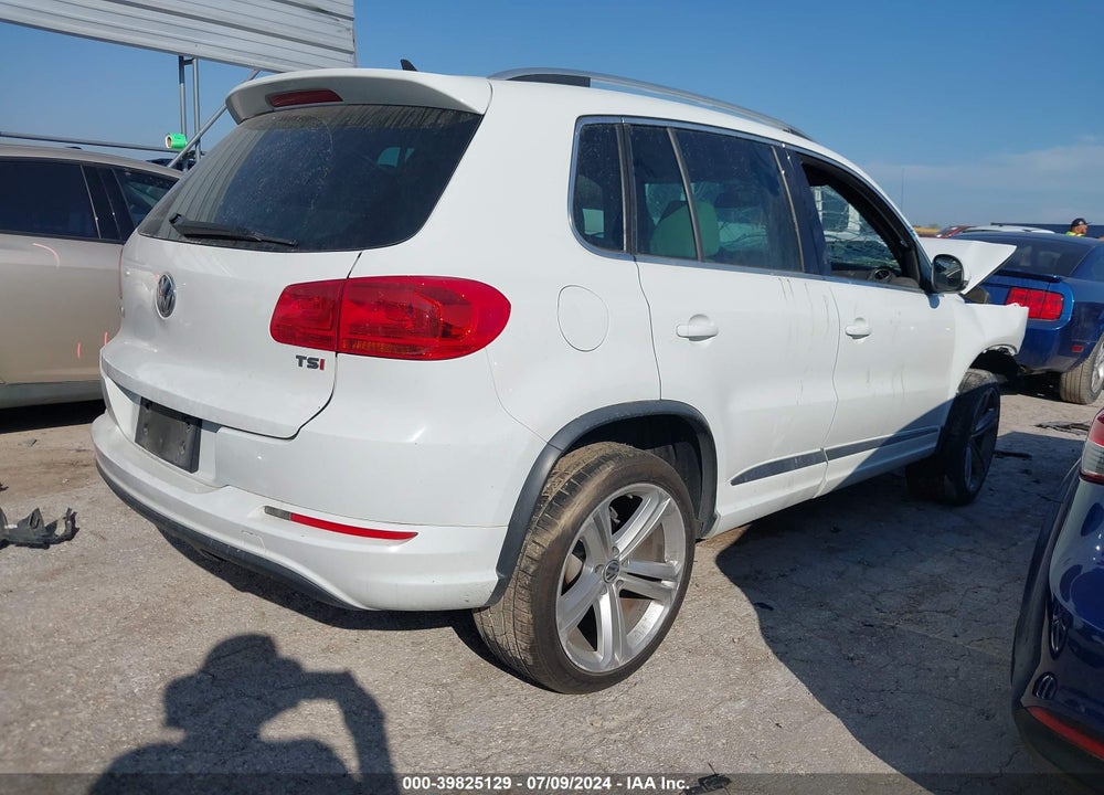 2016 VOLKSWAGEN TIGUAN R-LINE VIN: WVGAV7AX9GW040770