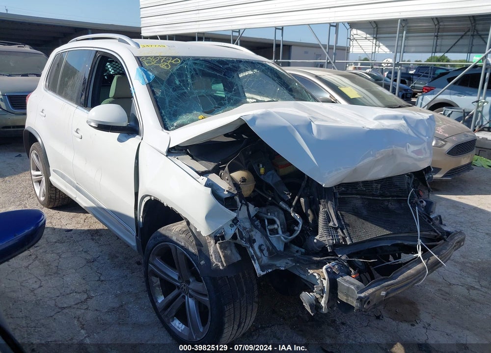 2016 VOLKSWAGEN TIGUAN R-LINE VIN: WVGAV7AX9GW040770