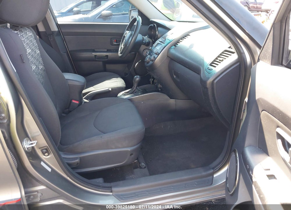 2011 KIA SOUL VIN: KNDJT2A29B7210971