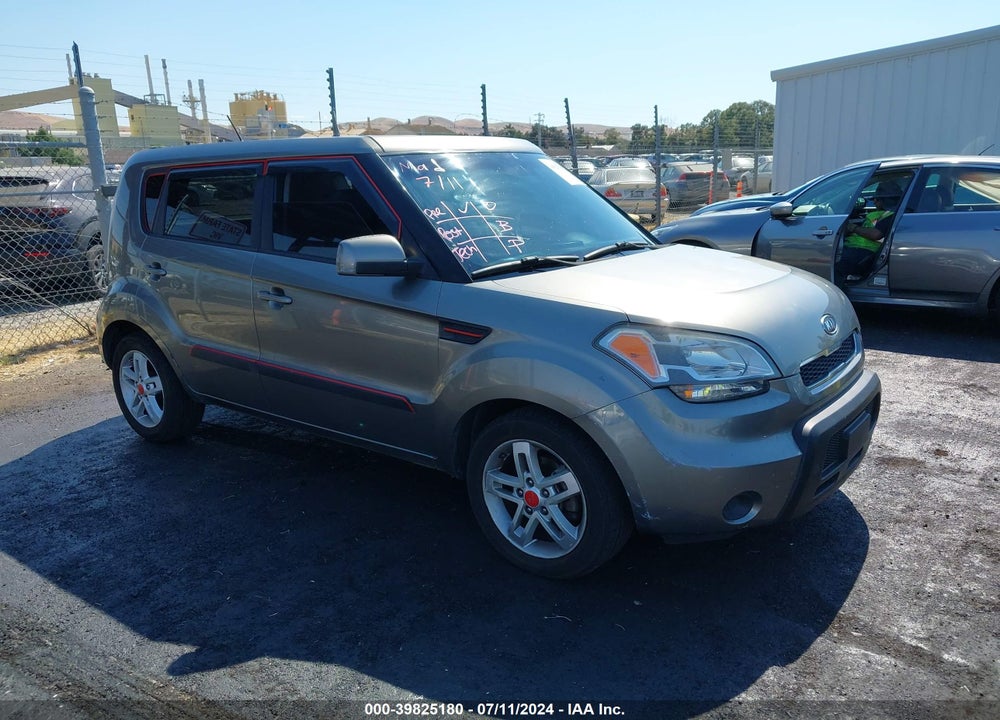 2011 KIA SOUL VIN: KNDJT2A29B7210971