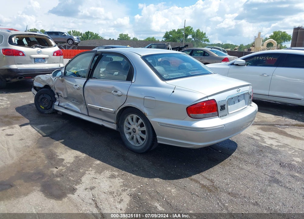 2004 HYUNDAI SONATA GLS/LX VIN: KMHWF35H84A041836