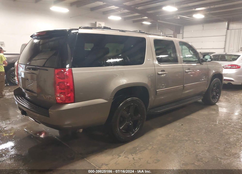 2012 GMC YUKON XL 1500 SLT VIN: 1GKS2KE73CR240149