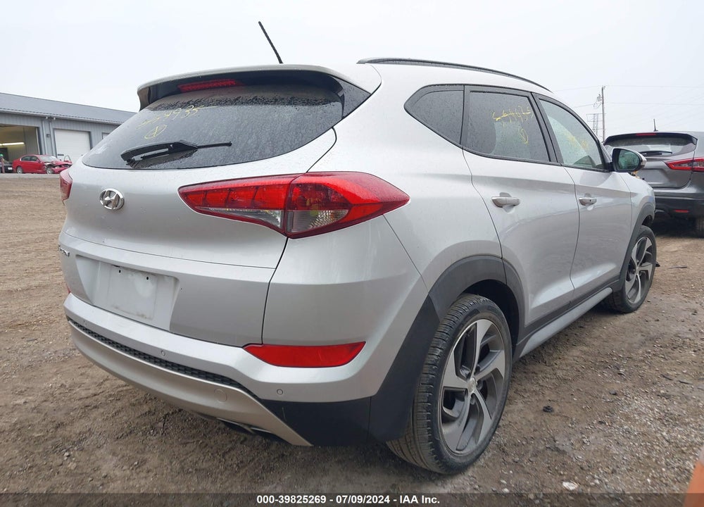 2017 HYUNDAI TUCSON VALUE VIN: KM8J33A22HU559935