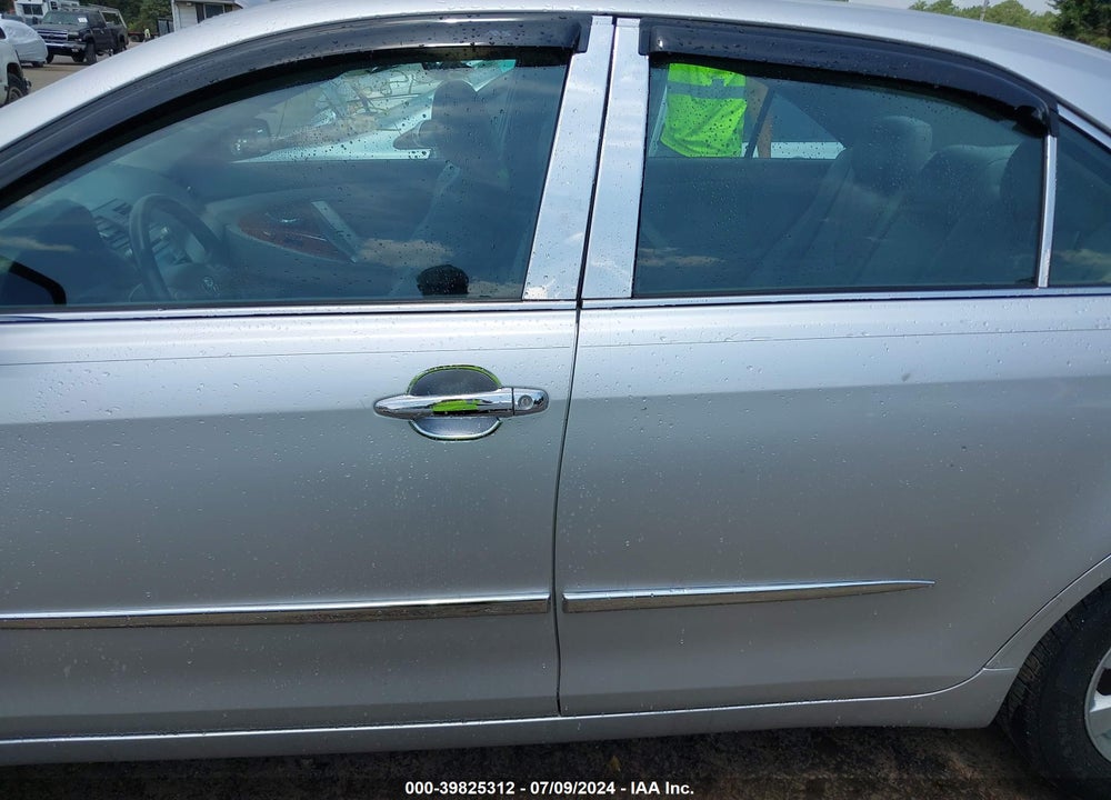 2008 TOYOTA CAMRY XLE VIN: 4T1BE46K08U217946