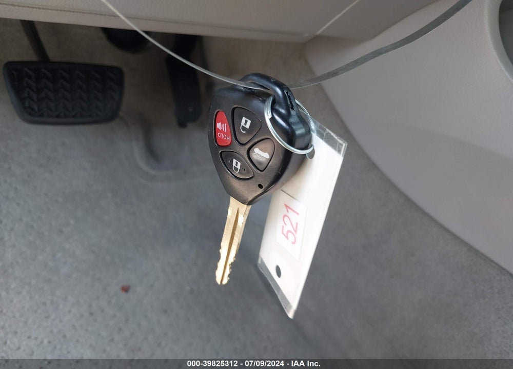 2008 TOYOTA CAMRY XLE VIN: 4T1BE46K08U217946