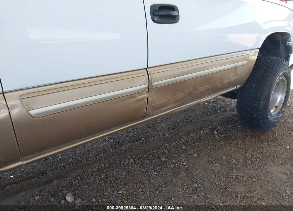 2003 CHEVROLET SILVERADO 1500 LS VIN: 2GCEC19V531312843