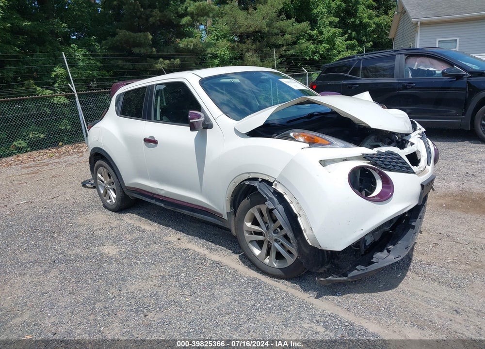 2015 NISSAN JUKE SV VIN: JN8AF5MV0FT555029
