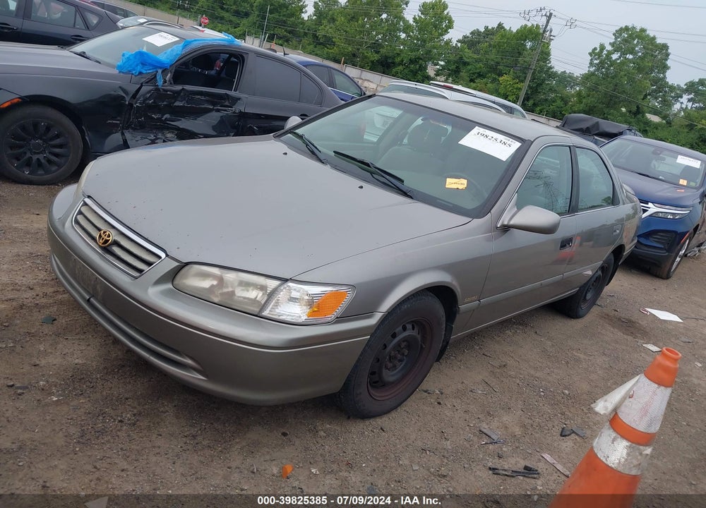 2000 TOYOTA CAMRY LE VIN: 4T1BG22K9YU668488