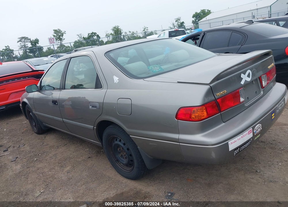 2000 TOYOTA CAMRY LE VIN: 4T1BG22K9YU668488
