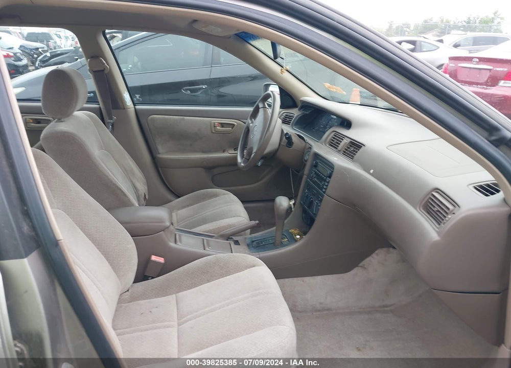 2000 TOYOTA CAMRY LE VIN: 4T1BG22K9YU668488