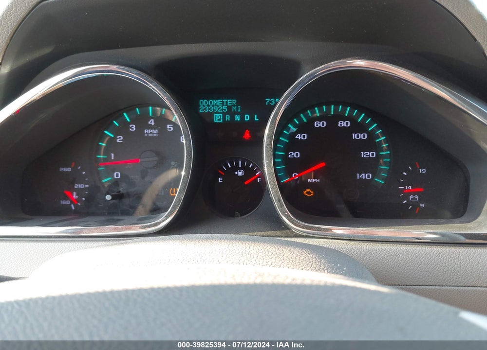 2011 CHEVROLET TRAVERSE LS VIN: 1GNKREED4BJ325679