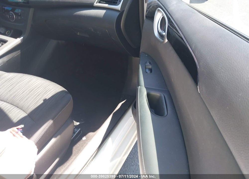 2019 NISSAN SENTRA SV VIN: 3N1AB7AP2KY261449