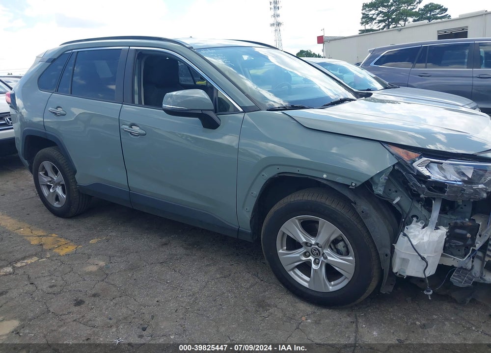 2020 TOYOTA RAV4 XLE VIN: JTMW1RFV4LJ017431