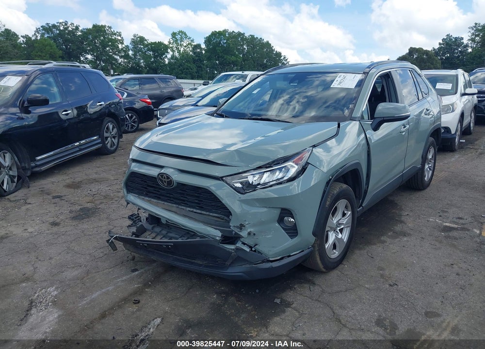 2020 TOYOTA RAV4 XLE VIN: JTMW1RFV4LJ017431