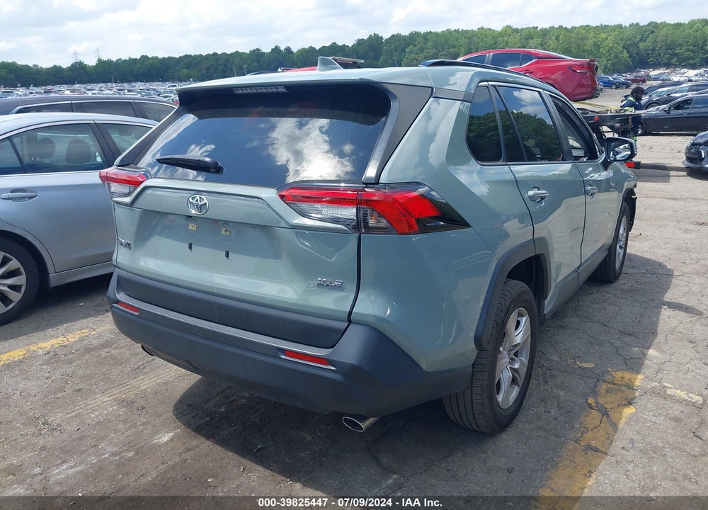 2020 TOYOTA RAV4 XLE VIN: JTMW1RFV4LJ017431