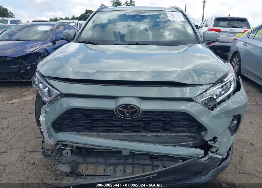 2020 TOYOTA RAV4 XLE VIN: JTMW1RFV4LJ017431