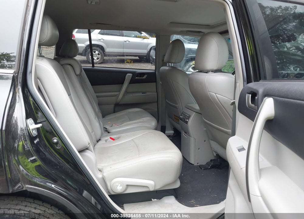 2013 TOYOTA HIGHLANDER SE V6 VIN: 5TDBK3EH7DS277170