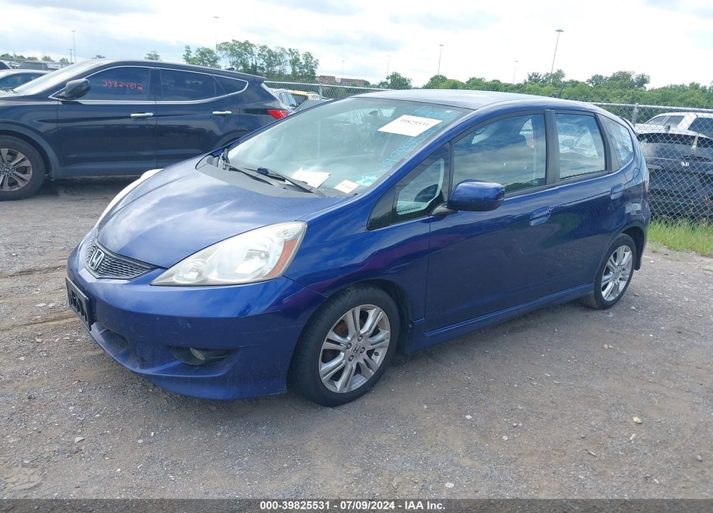 2011 HONDA FIT SPORT VIN: JHMGE8H58BC021175
