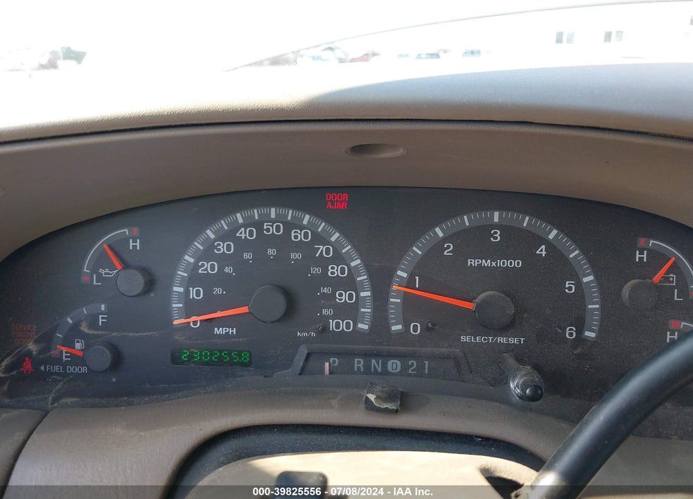 2003 FORD F-150 LARIAT/XLT VIN: 1FTRW08L03KA76010