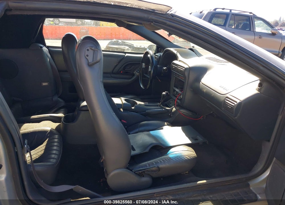 1998 CHEVROLET CAMARO VIN: 2G1FP32K0W2117695
