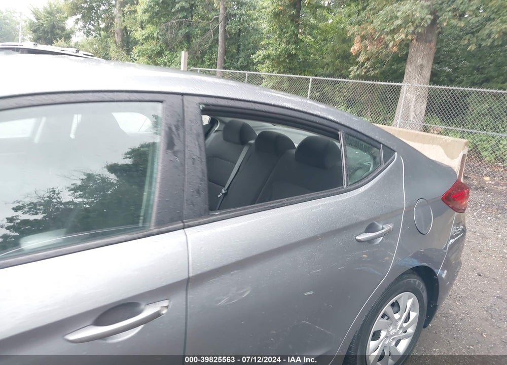 2019 HYUNDAI ELANTRA SE VIN: KMHD74LFXKU882600