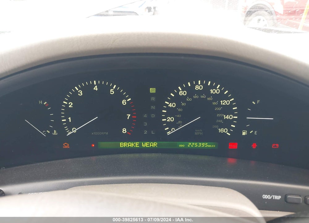 1998 LEXUS LS 400 VIN: JT8BH28FXW0131028