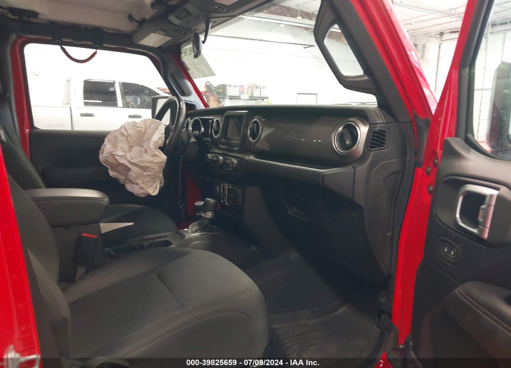 2020 JEEP WRANGLER UNLIMITED SAHARA 4X4 VIN: 1C4HJXEN5LW203674
