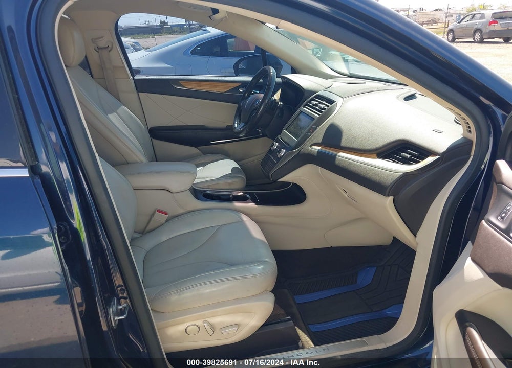 2015 LINCOLN MKC VIN: 5LMCJ1A92FUJ38016