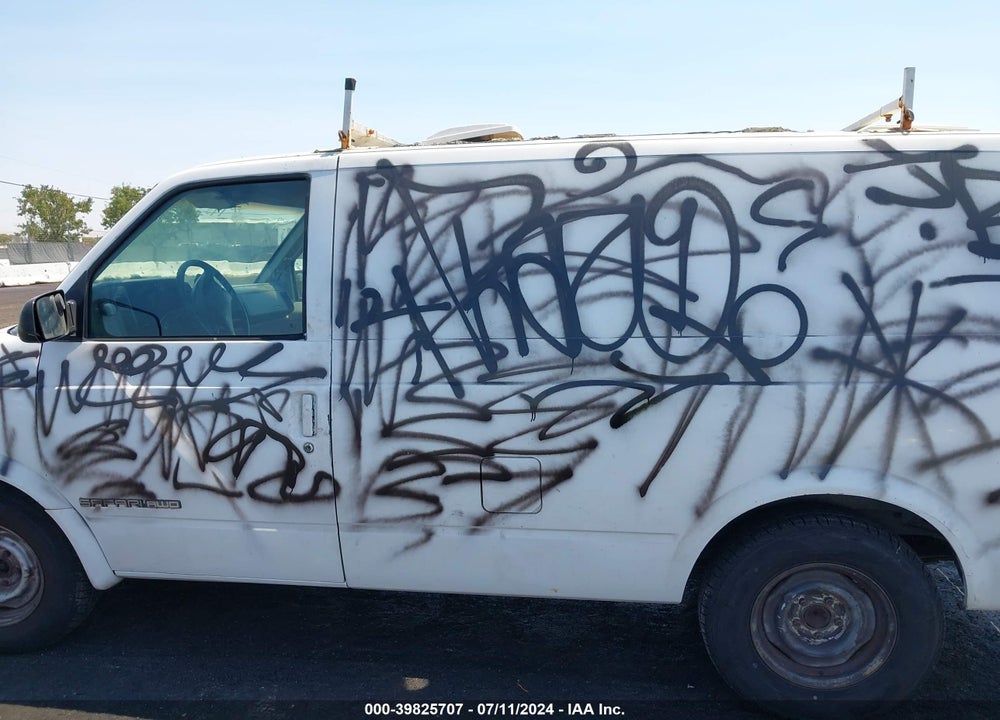 1995 GMC SAFARI XT VIN: 1GDDL19W7SB553608