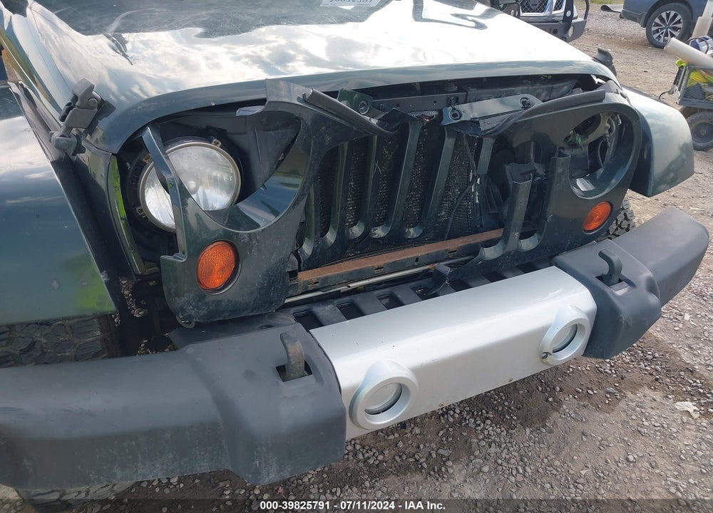 2010 JEEP WRANGLER SAHARA VIN: 1J4AA5D1XAL222542