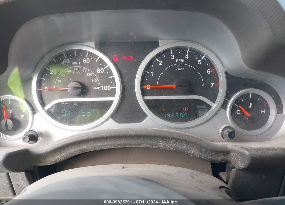 2010 JEEP WRANGLER SAHARA VIN: 1J4AA5D1XAL222542