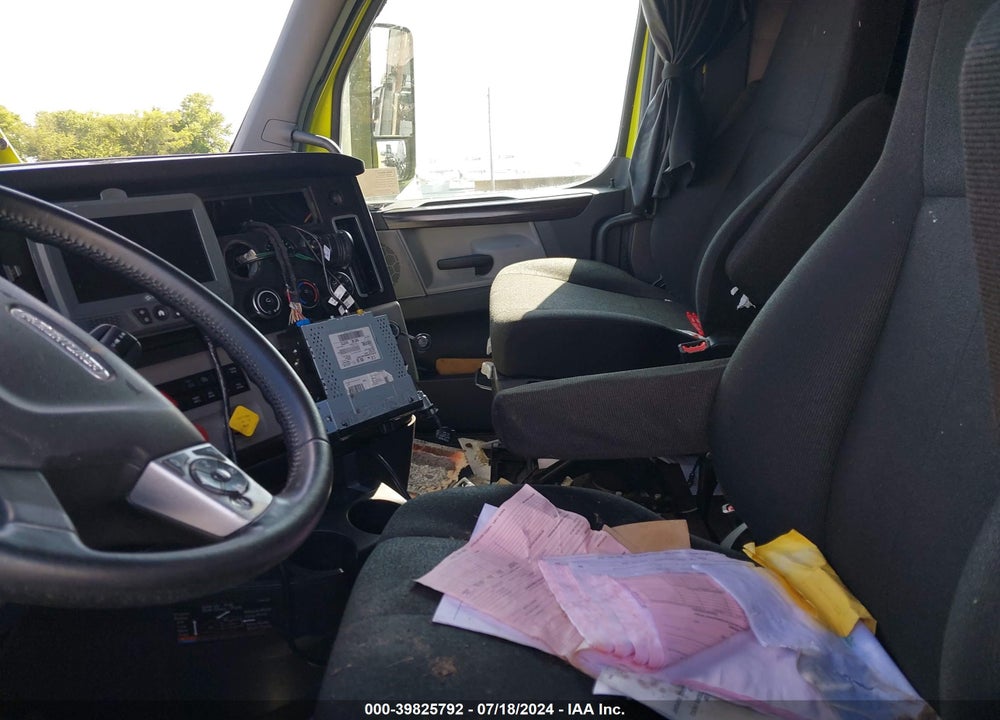 2018 FREIGHTLINER NEW CASCADIA 126 VIN: 3AKJHHDR0JSJL1091