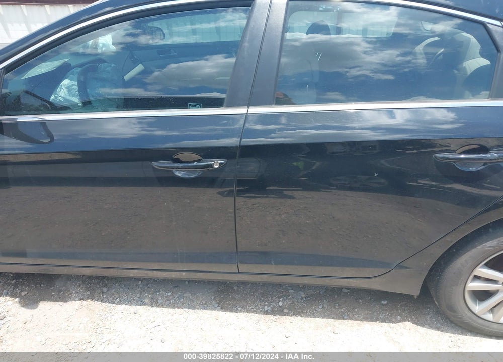 2017 HYUNDAI SONATA VIN: 5NPE24AF5HH547130