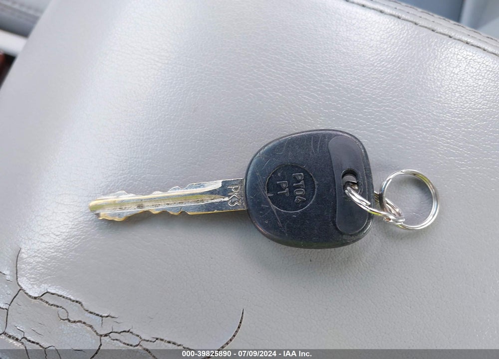 2007 BUICK LACROSSE CXS VIN: 2G4WE587171195658