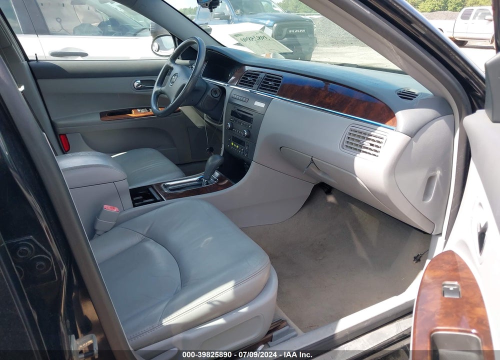 2007 BUICK LACROSSE CXS VIN: 2G4WE587171195658