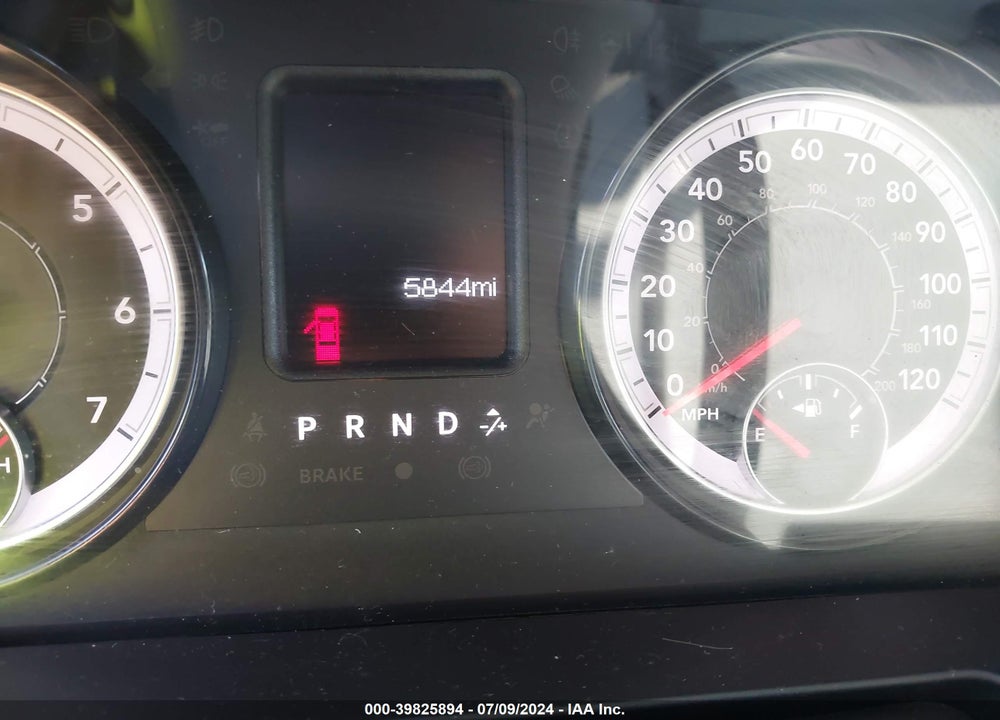 2024 RAM 1500 CLASSIC SLT QUAD CAB 4X2 6'4 BOX VIN: 1C6RR6GG1RS137377