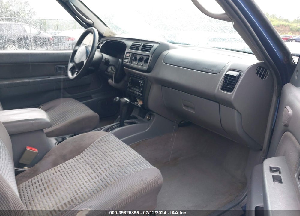 2000 NISSAN XTERRA SE/XE VIN: 5N1ED28Y2YC526121